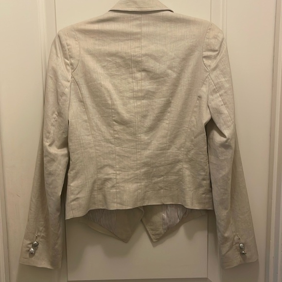 Forever21 - Cream Blazer - Picture 3 of 9